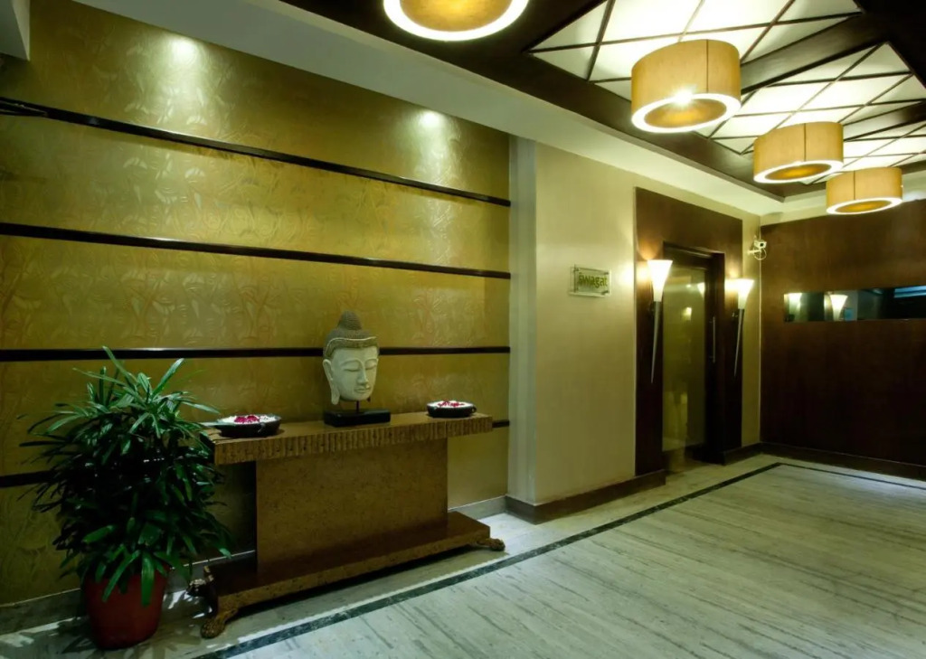Hotel Surya Royal