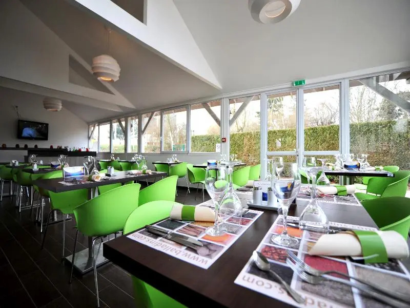 Kyriad direct Trappes