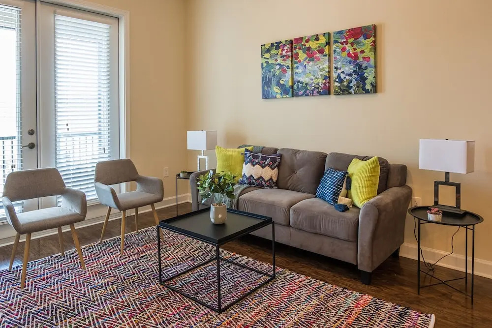 Apartment with Parking by Frontdesk