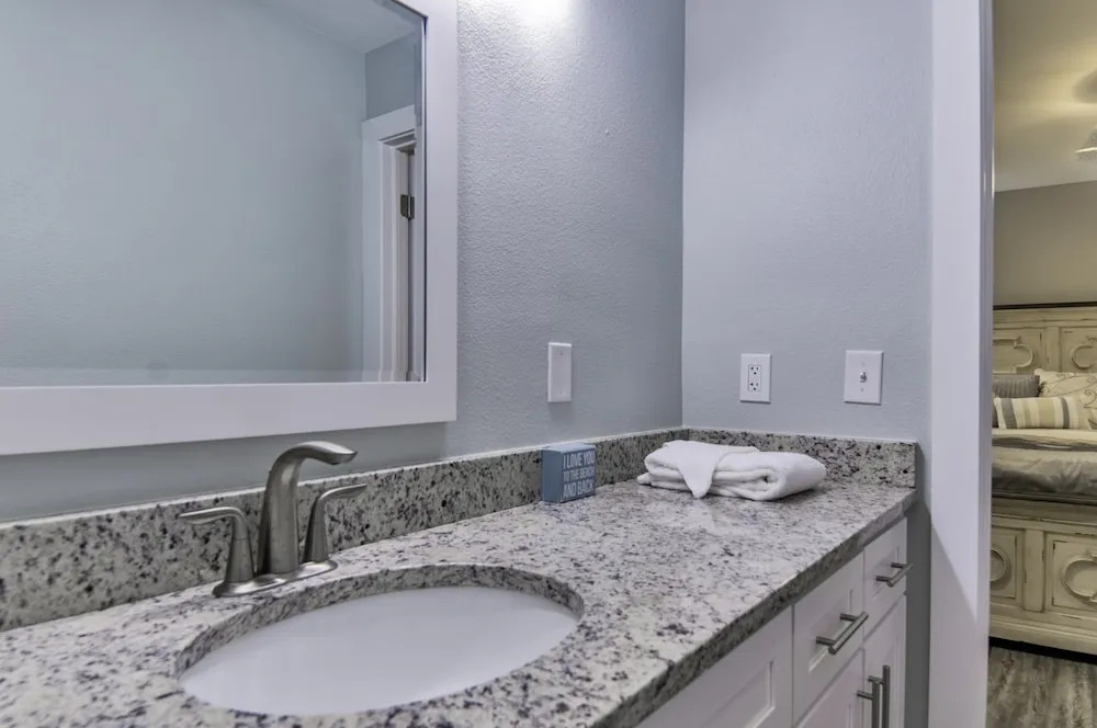 Aransas Harbors 210 2 Bedroom Condo