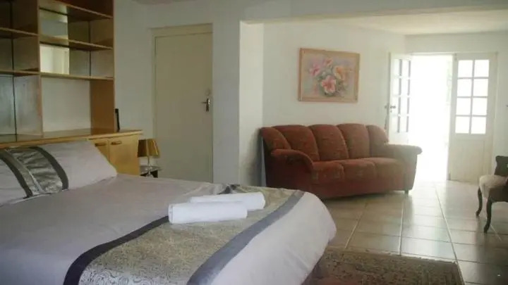 Thoko-Zani Beach House