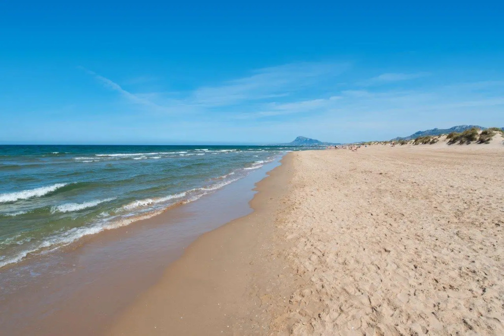 Las Dunas