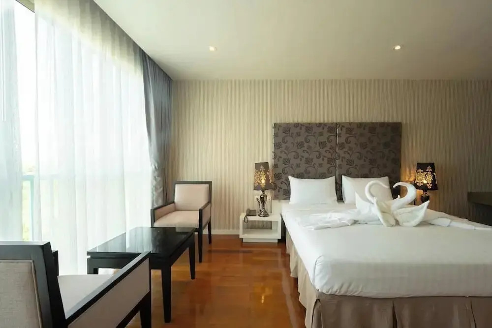 Yenna Apartment