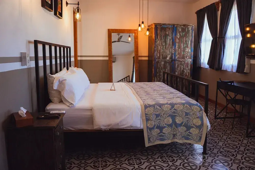 Clandestino Hotel Pila Seca