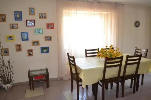 Medea's Guest House