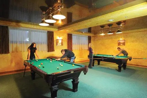 Manor Hotel