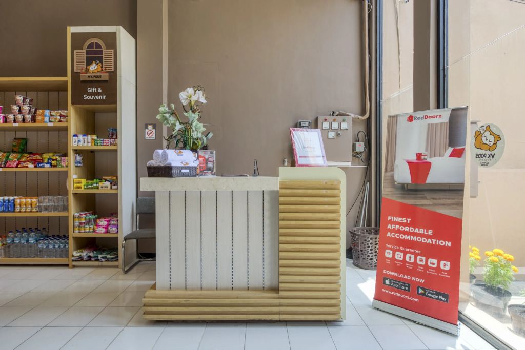 Reddoorz Hostel near Malang Train Station 3
