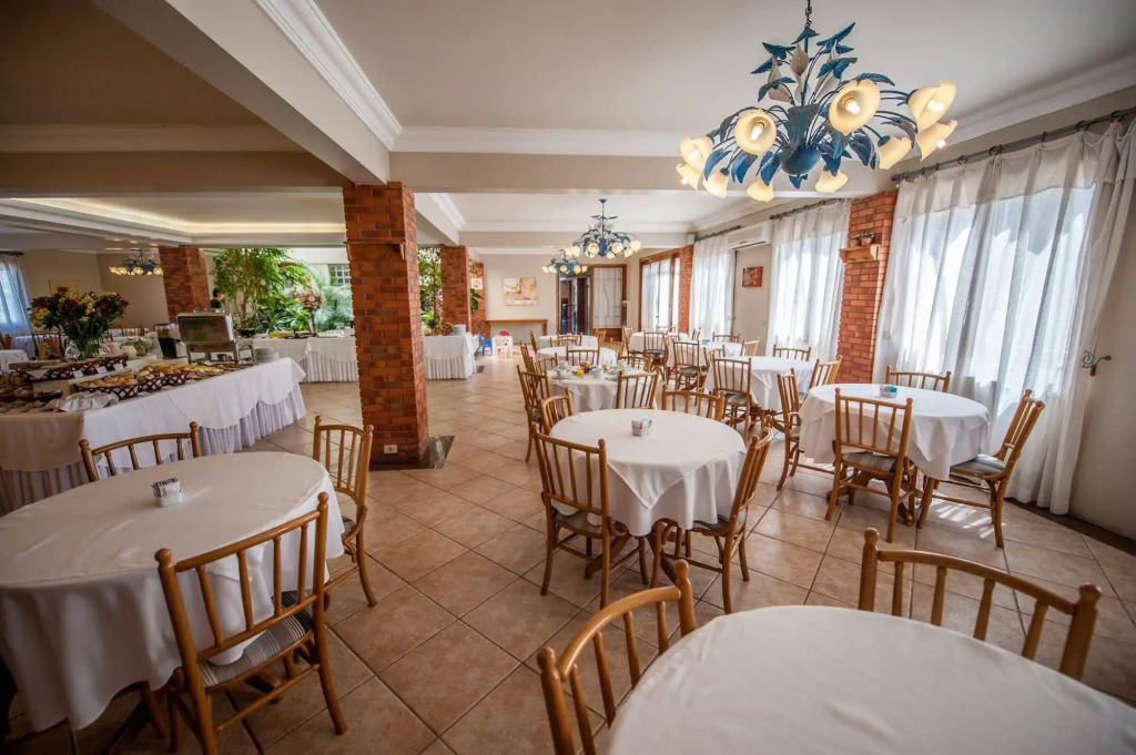 Farina Park Hotel