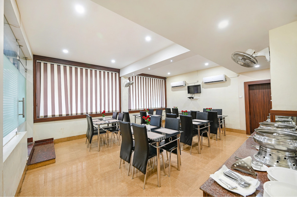 Capital O 28034 Triple Tree Hotels & Resorts
