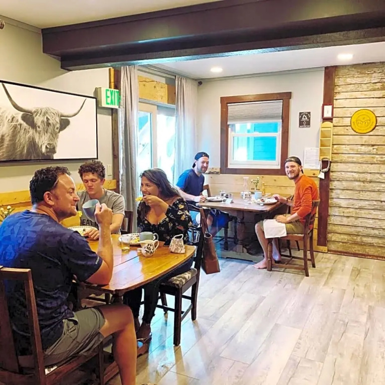Fireside Inn & Hostel