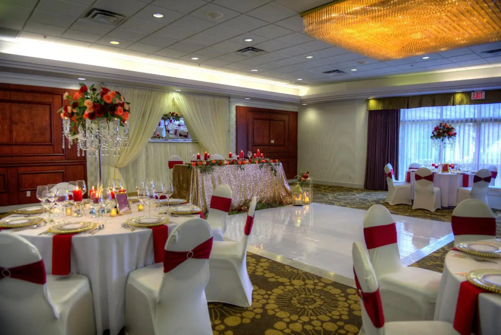 Executive Suites Hotel & Conference Center, Metro Vancouver