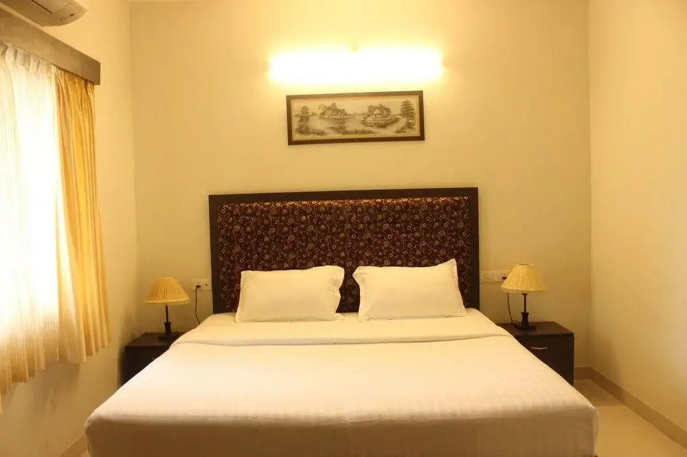 Sun n sand apartments, Candolim, North Goa