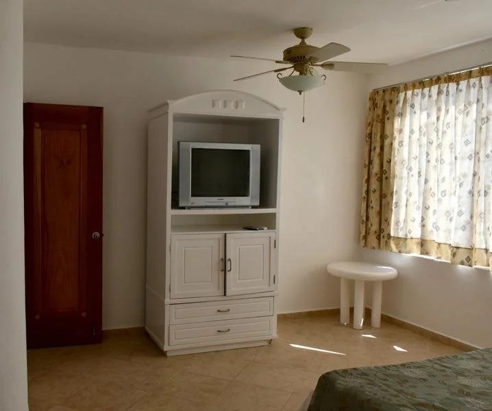 Solymar Condo Beach Resort by Casago