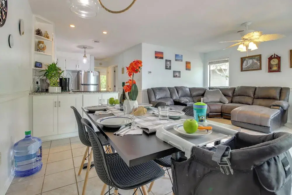 Walk to North Topsail Shores: Beach House w/ Gear!