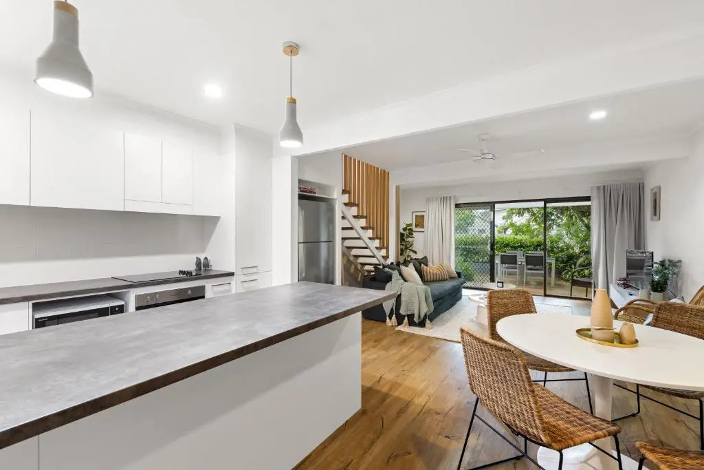 Apartment 1, 11 Munna Crescent