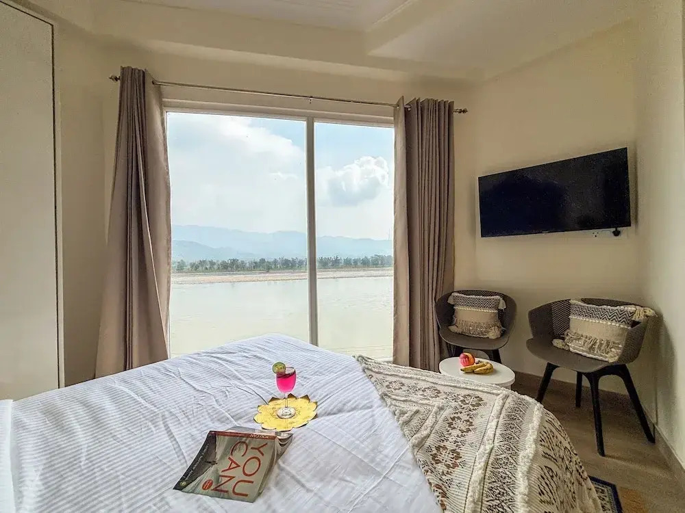 The Neeraj Ganga Rajmahal Wellness With Ganga View