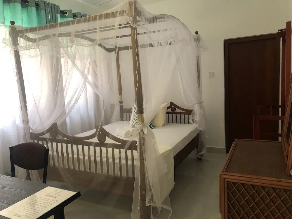 The Retreat Hotel