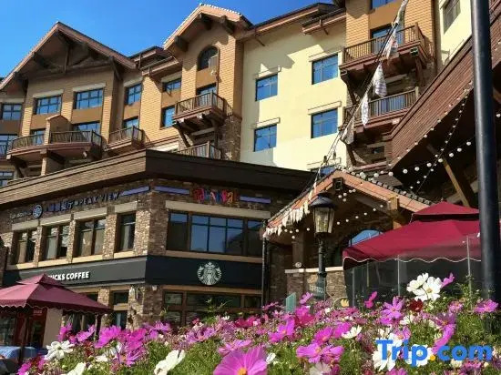 Taiwu Town Youth Hostel
