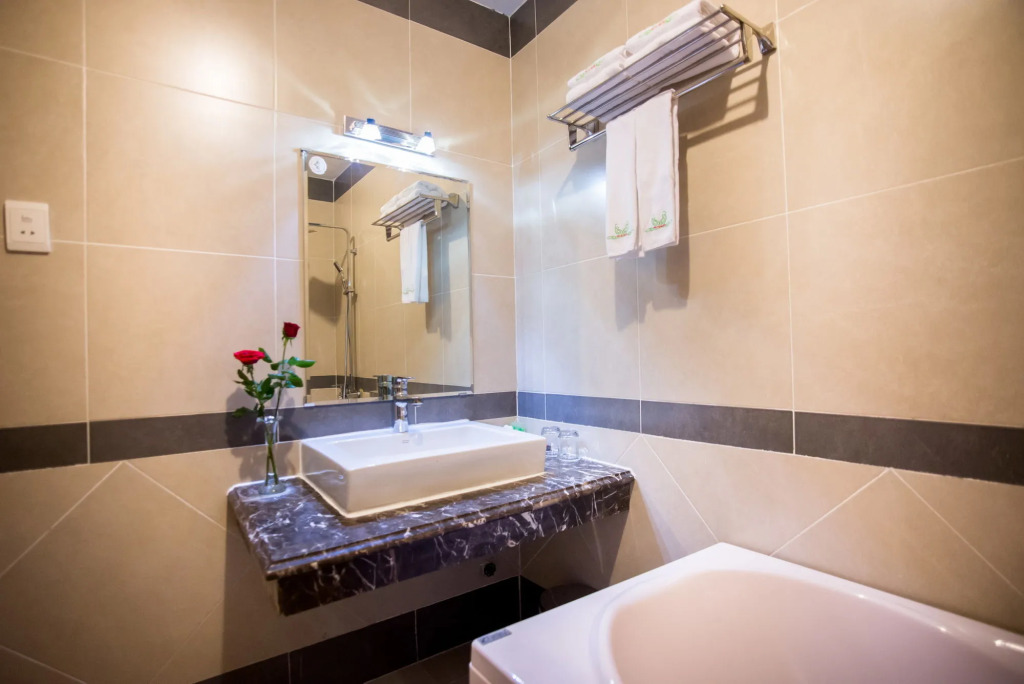 Saigon Night Hotel