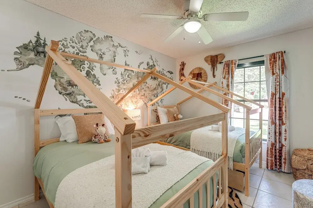 Disney Getaway w/ Private Hot Tub 14 Mi to Parks
