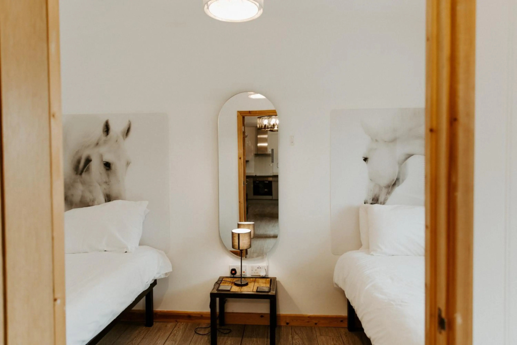 FAIRVIEW FARM Holiday Accommodation has 13 LODGES and CABINS in Ravenshead, Nottingham near Sherwood Forest and our farm has 88 acres of lovely walks and views with pet animals