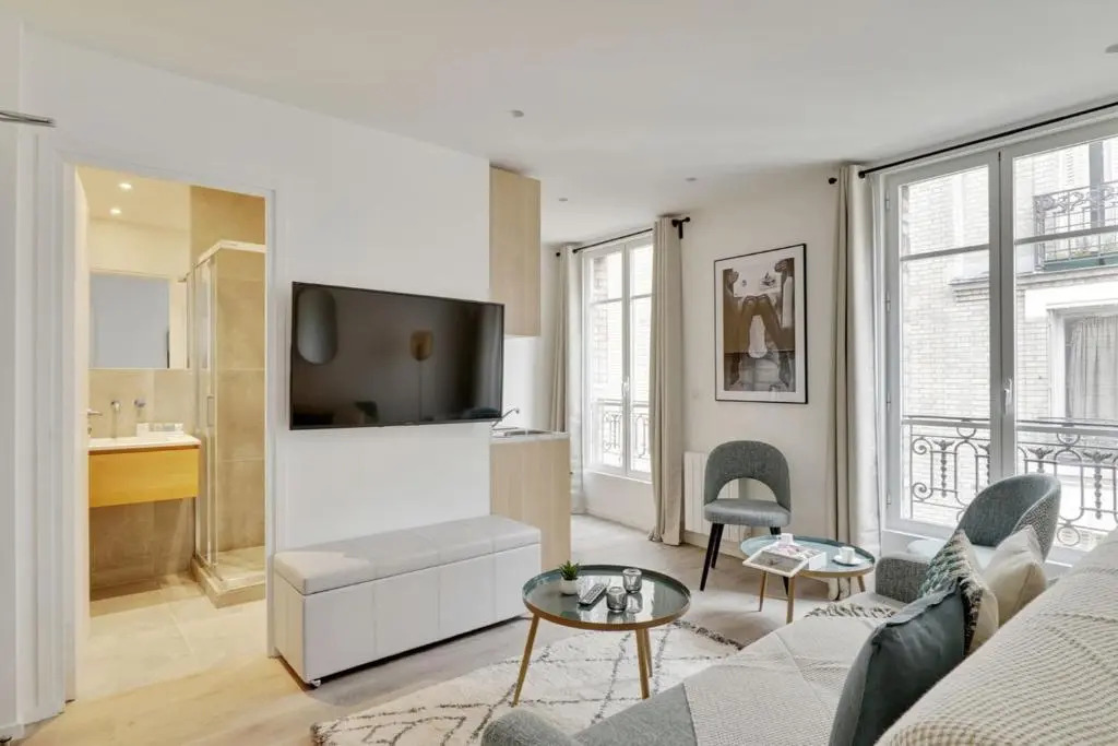160 Suite Eve Brand new 1 BDR APT Paris