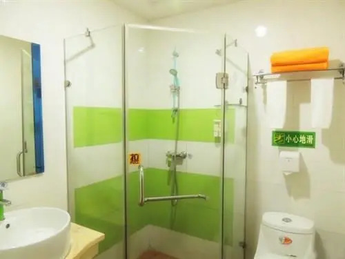 Tongcheng Hotel (Guangzhou Panyu Shiqiao)