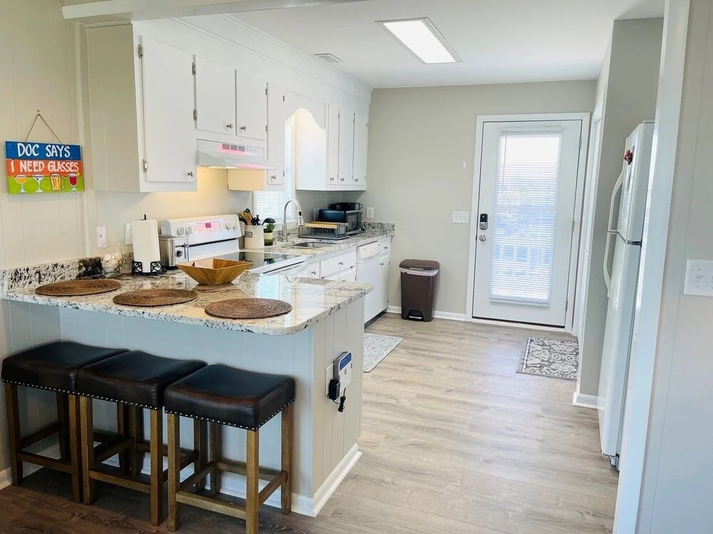 Asteria By The Sea 3 Bedroom Home by Redawning