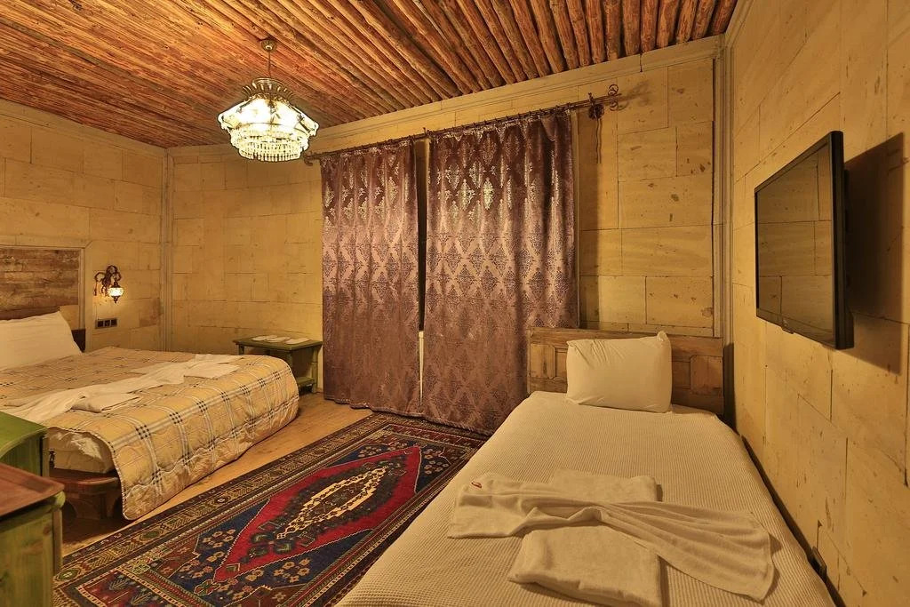 El Nazar Hotel & Cave Suites