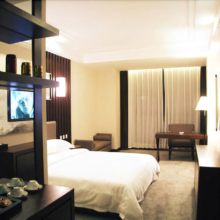 Famoushotel