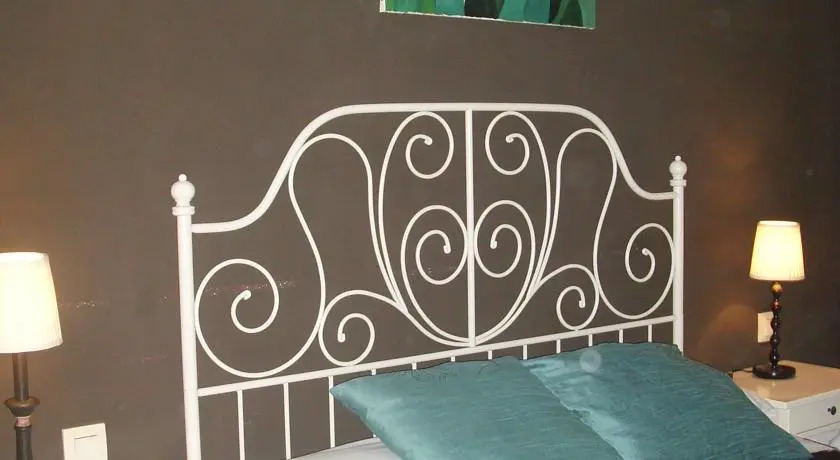 Casa Los Avellanos - Escarrilla