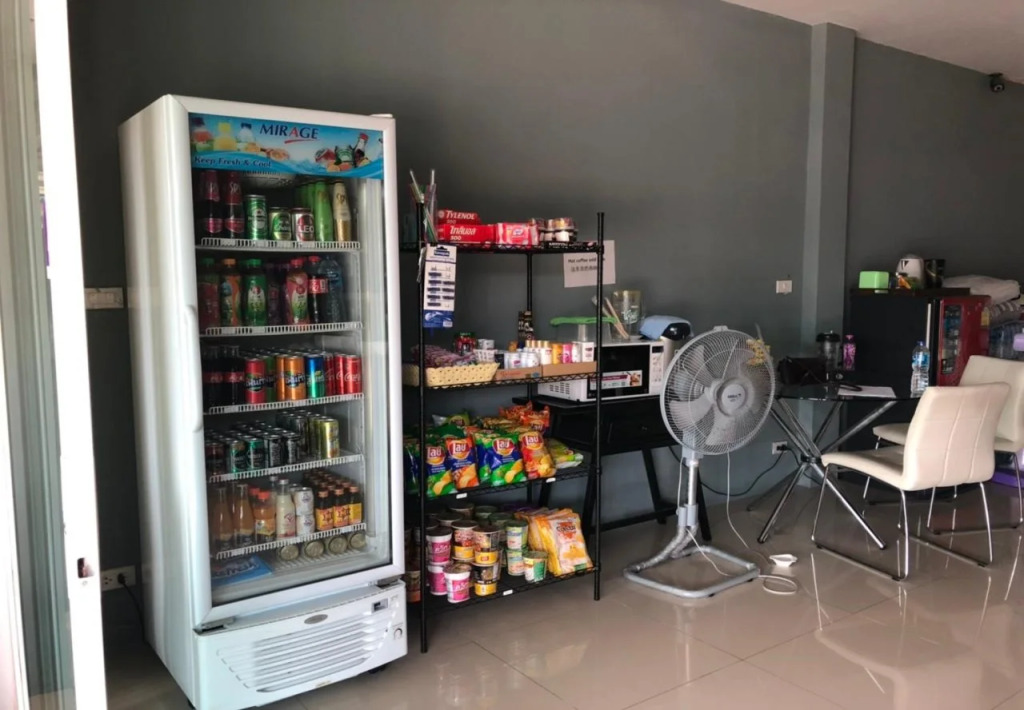 Khao Oat airport