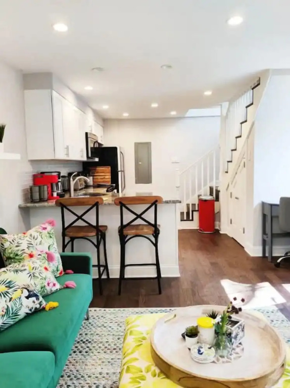 2227 Locust