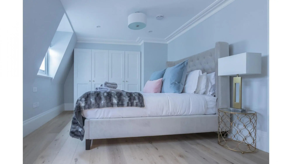 Royal Kensington Penthouse IX- 3 bed