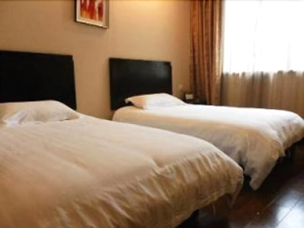 Jitai Hotel (Tongji University Branch)