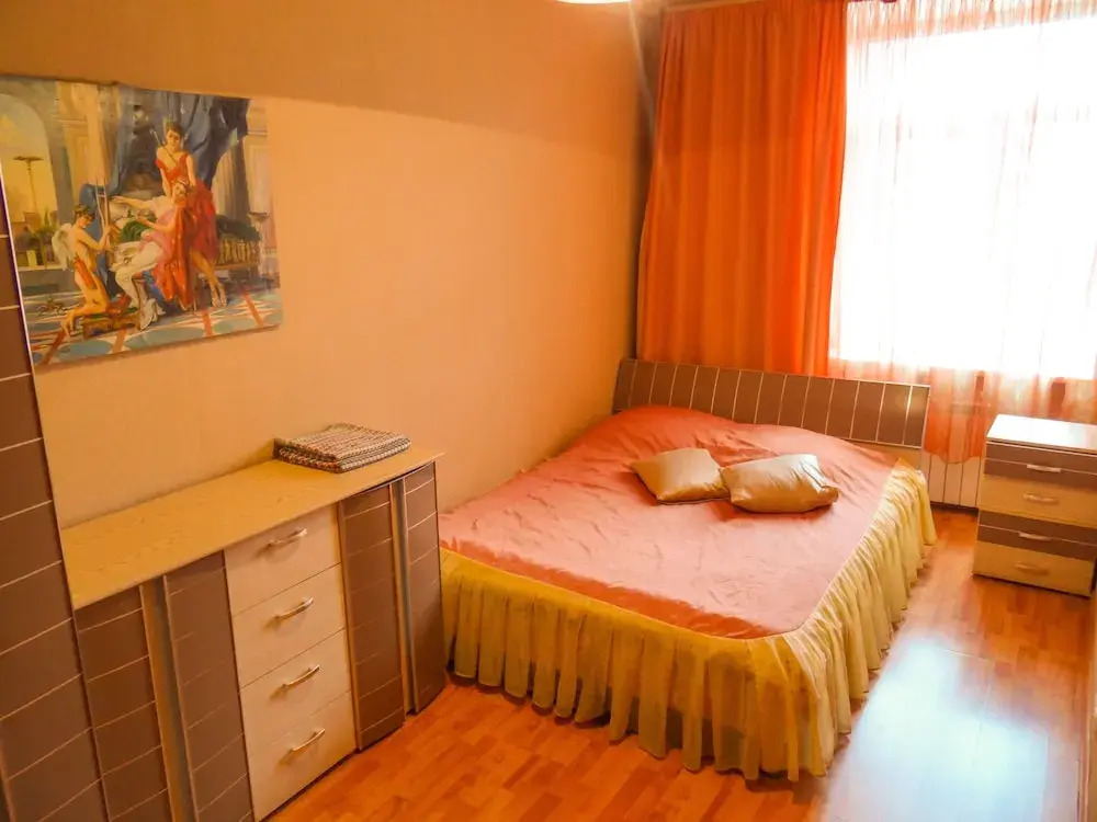Апартаменты KyivHome, ул. Бассейная, 17, центр