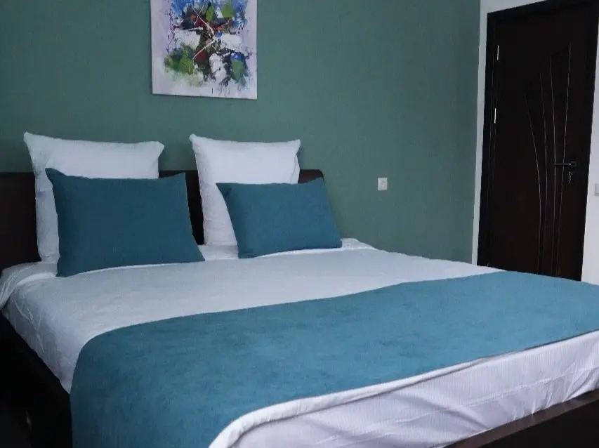 Cahan Hotel