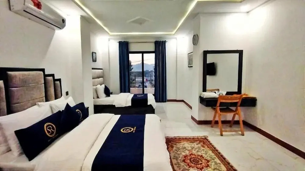 Hotel Swat Rezidor by Khan Familia Travels