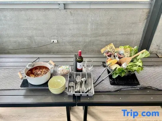 Kaohsiung Good Day 911 Homestay Sleeps 22/KTV
