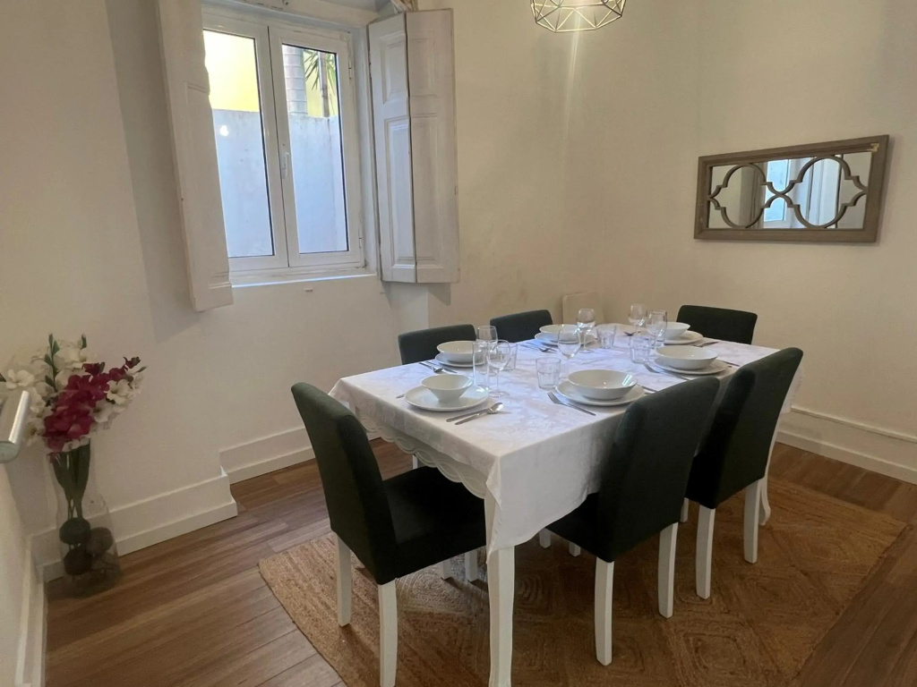 Príncipe Real - 3 Bedroom Apartment with Terrace