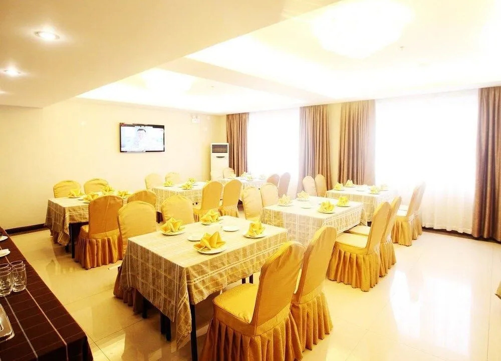 Starway Hotel