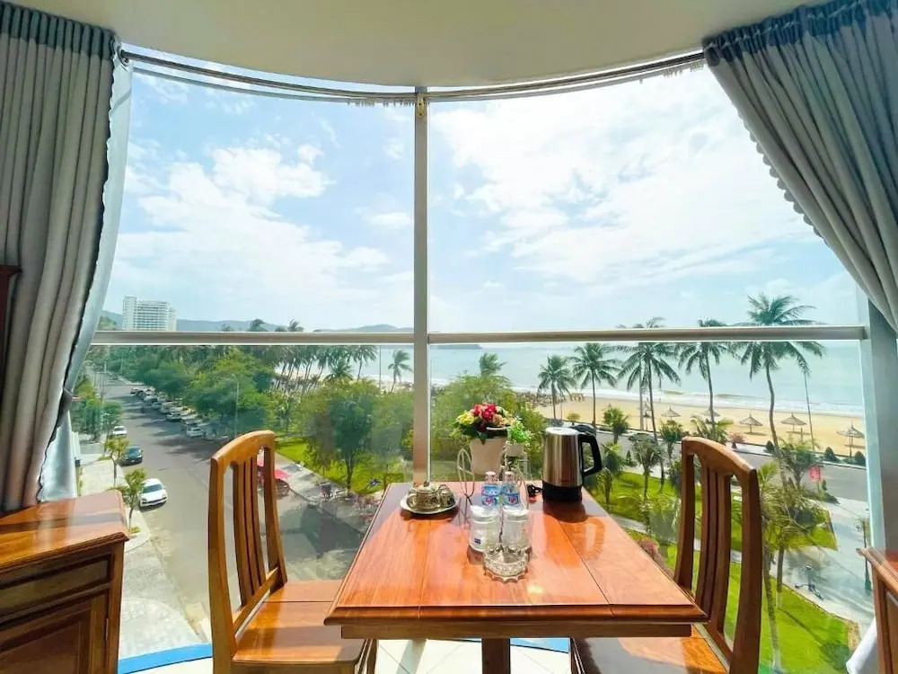 Y Linh Hotel