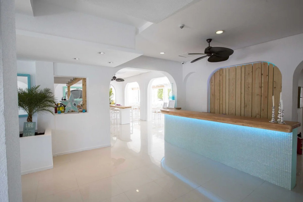 ENDLSS BEACH & DISCO HOTEL IBIZA Adults Only