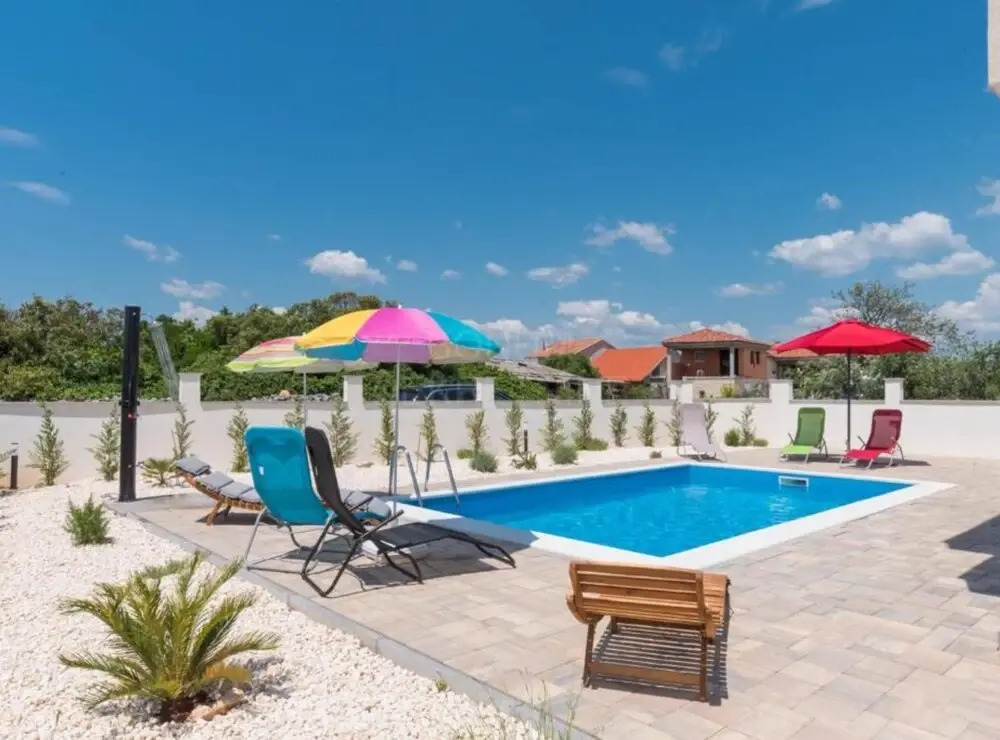 Villa Sunset with Outdoor Pool