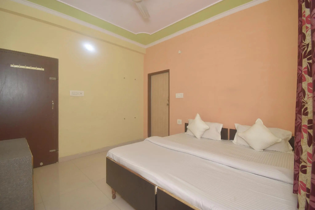 OYO 36200 Murli Guest House