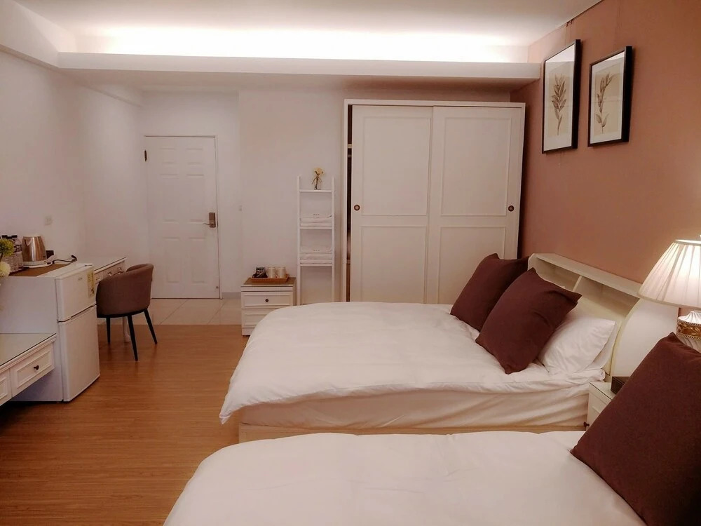 Meet travelers Guest House