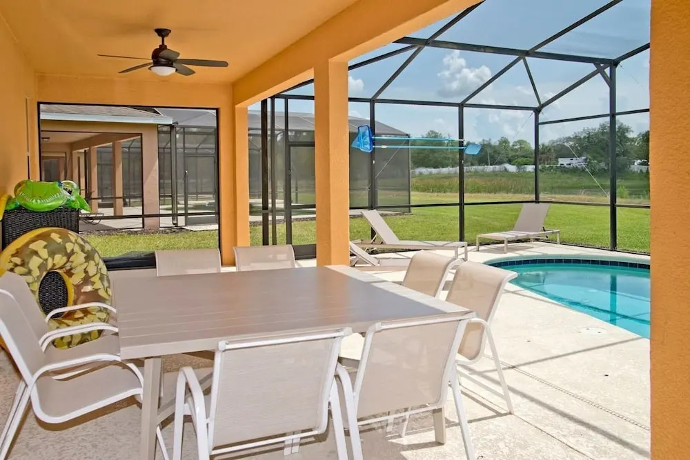 Villa Maggiore s/w Facing Pool With Preserve View