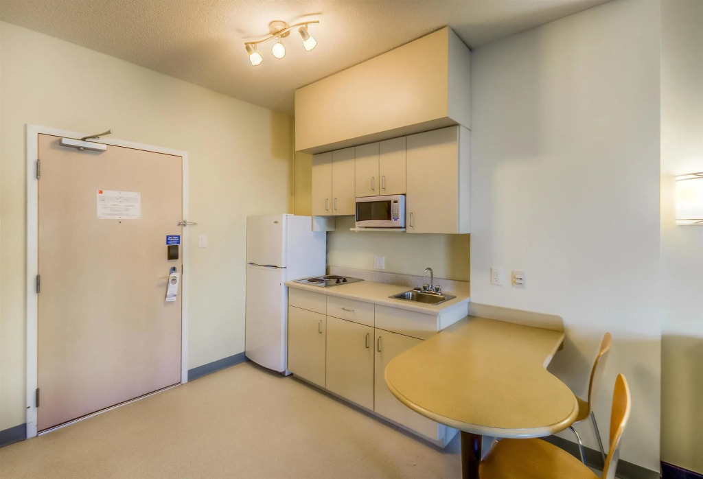 Super 8 by Wyndham Estevan