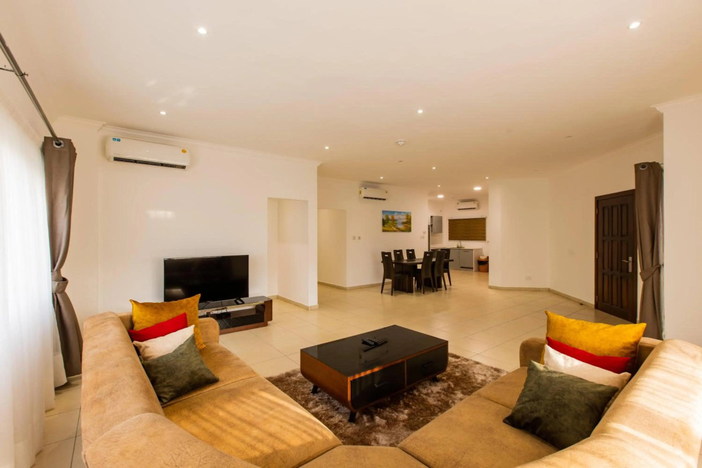Accra Fine Suites - Holi Flats Airport Residential