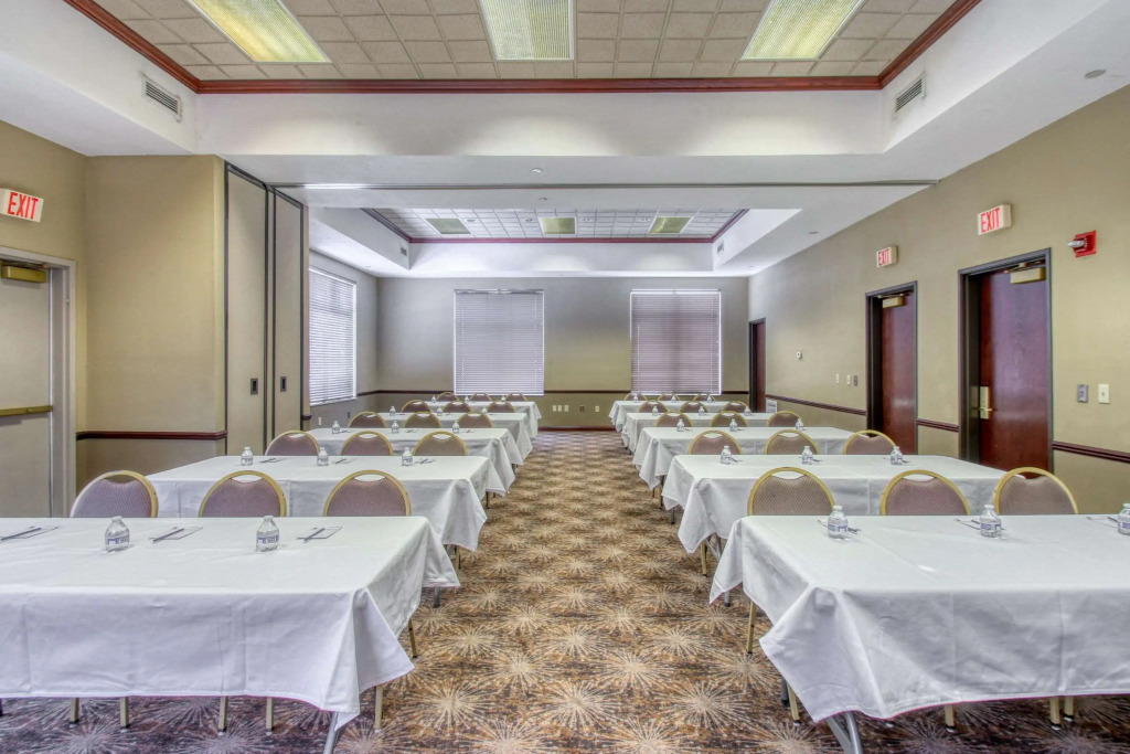 Comfort Suites Madison West